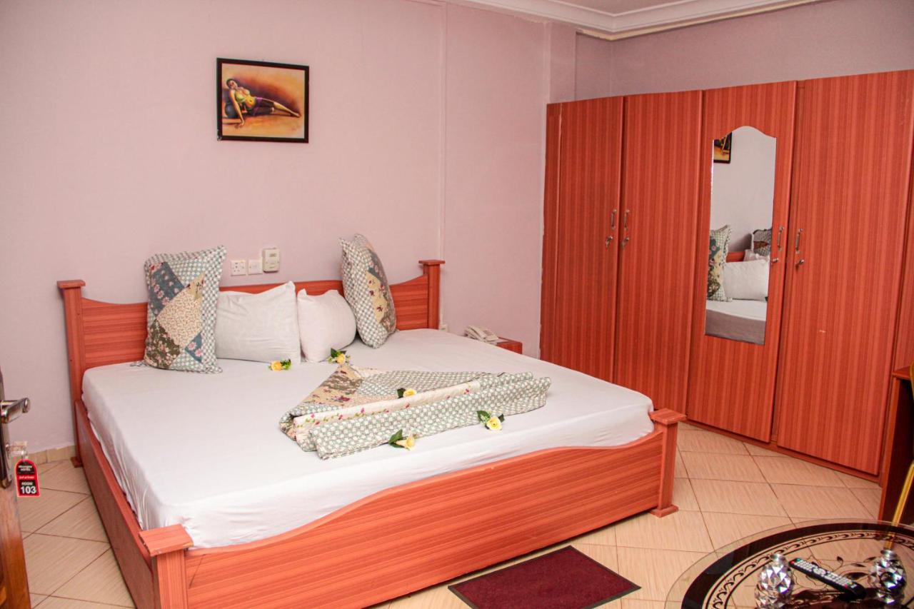 Nbangba Hotel Techiman Eksteriør billede